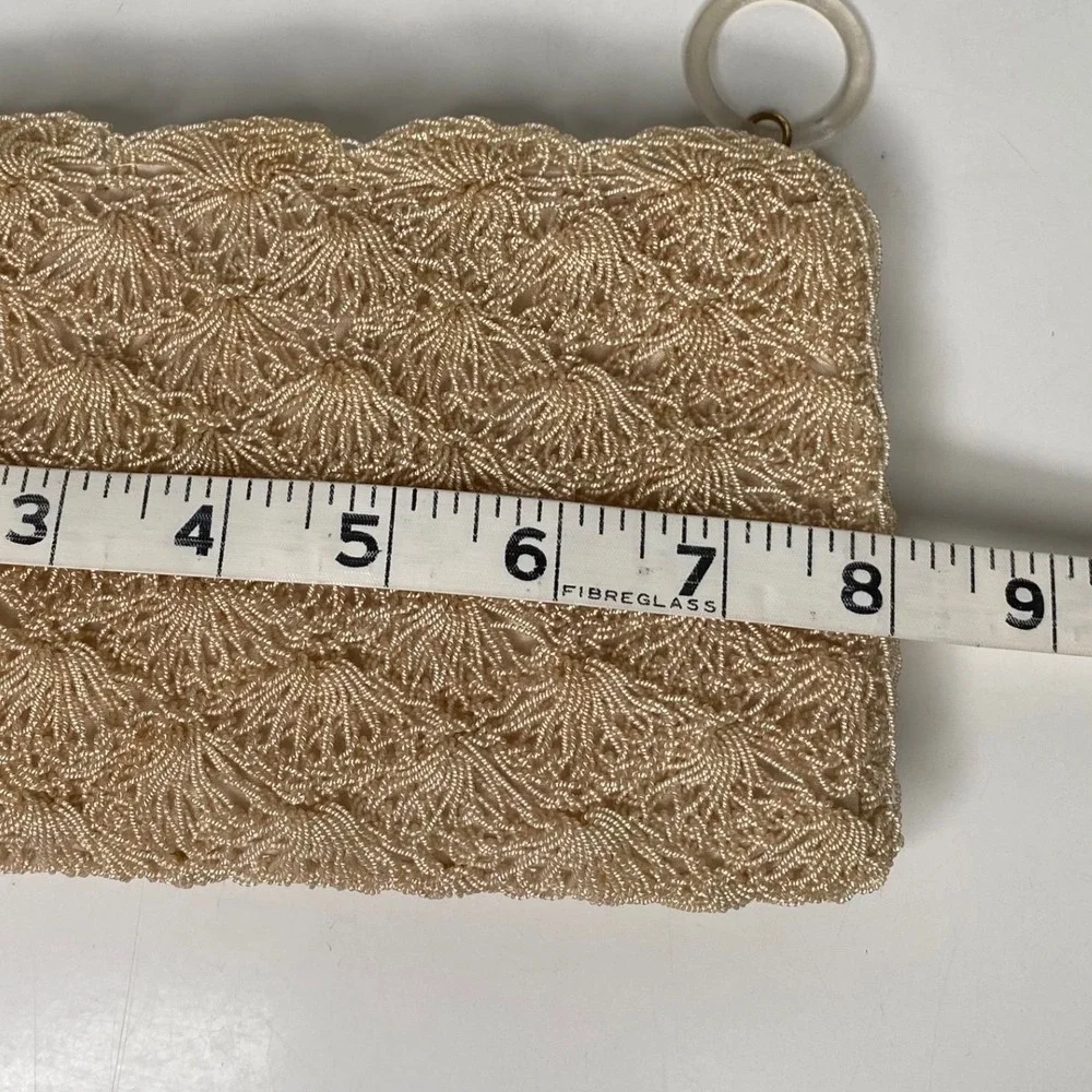 VTG Beaded Scalloped‎ Fan Clutch Evening Bag Champagne Cream Acrylic Ring Pull